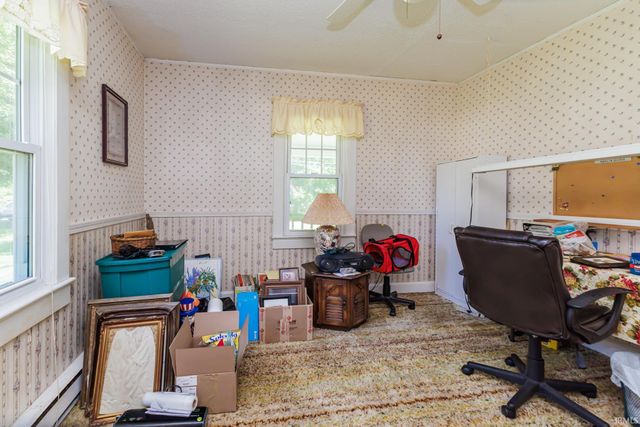 8301 W River Road, Yorktown, IN 47396