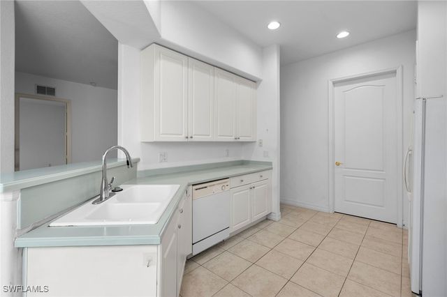 6010 Jonathans Bay CIR 102, Fort Myers, FL 33908