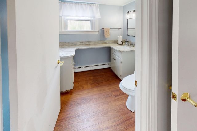 620 Ledge Rd, Seekonk, MA 02771