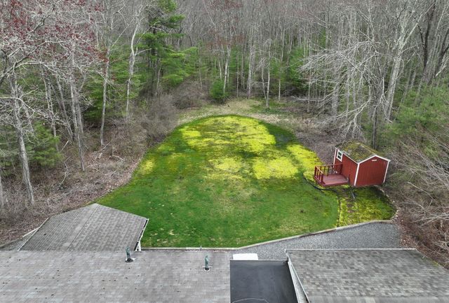620 Ledge Rd, Seekonk, MA 02771