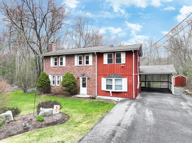 620 Ledge Rd, Seekonk, MA 02771