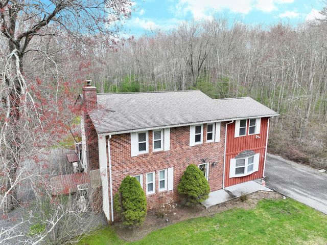 620 Ledge Rd, Seekonk, MA 02771