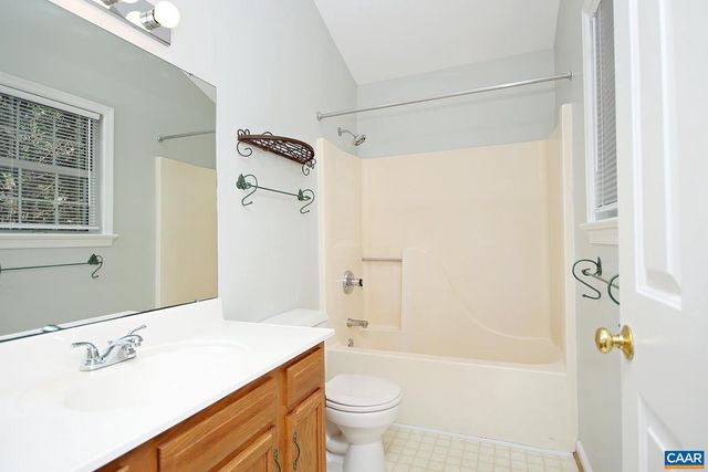 972 GRAYSON LN, Charlottesville, VA 22903