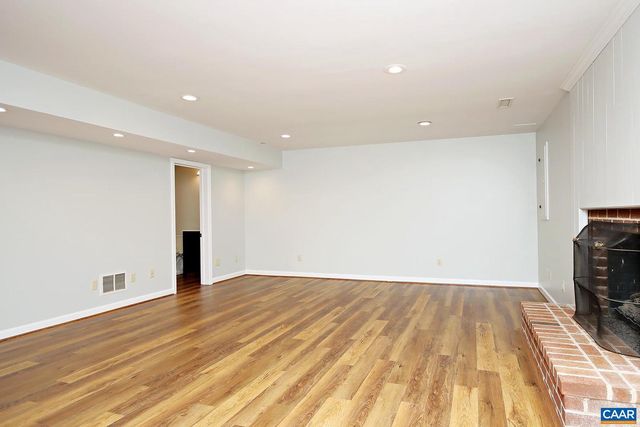 972 GRAYSON LN, Charlottesville, VA 22903