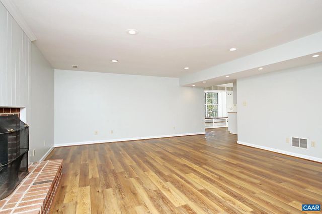 972 GRAYSON LN, Charlottesville, VA 22903