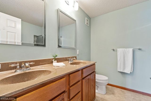 3473 Cherry Lane B, Woodbury, MN 55129