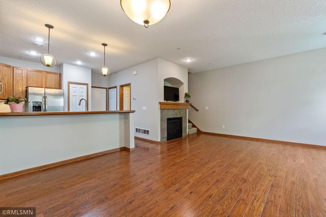 3473 Cherry Lane B, Woodbury, MN 55129
