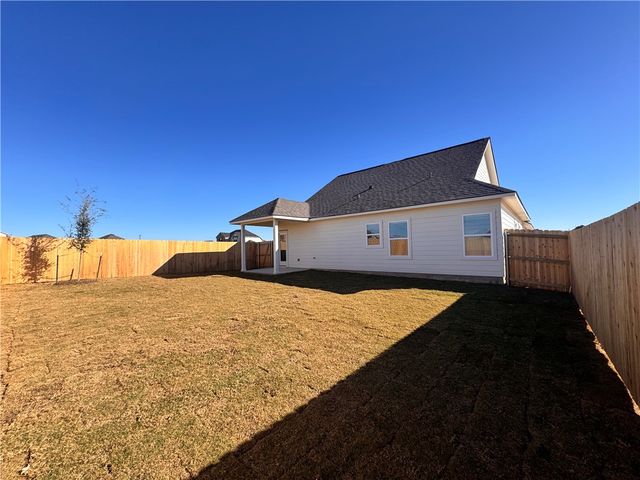 1227 Patriot Drive, College Station, TX 77845