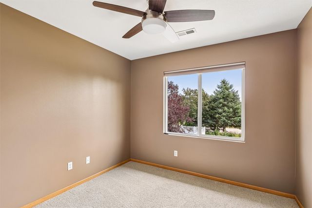 9366 Red Sunset Drive, West Des Moines, IA 50266