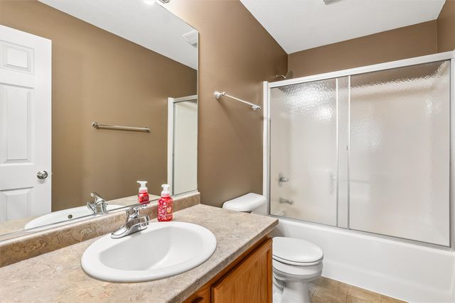 9366 Red Sunset Drive, West Des Moines, IA 50266