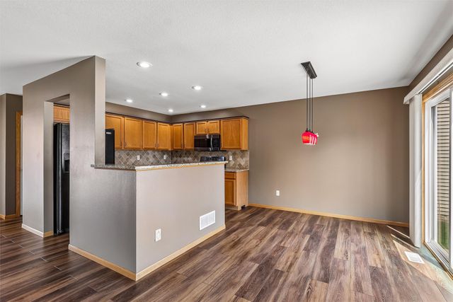 9366 Red Sunset Drive, West Des Moines, IA 50266
