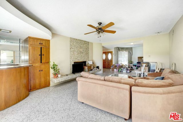 6424 Shenandoah Avenue, Los Angeles, CA 90056