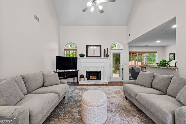 312 Freeman Forest Drive, Newnan, GA 30265