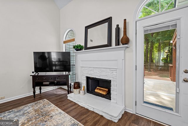 312 Freeman Forest Drive, Newnan, GA 30265