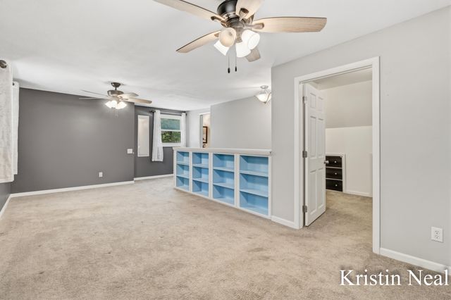 673 S Wolf Lake Road, Muskegon, MI 49442