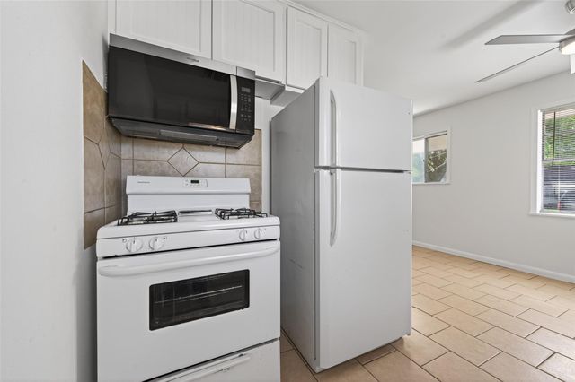 312 Travis Street, Richmond, TX 77469