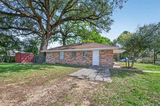 312 Travis Street, Richmond, TX 77469