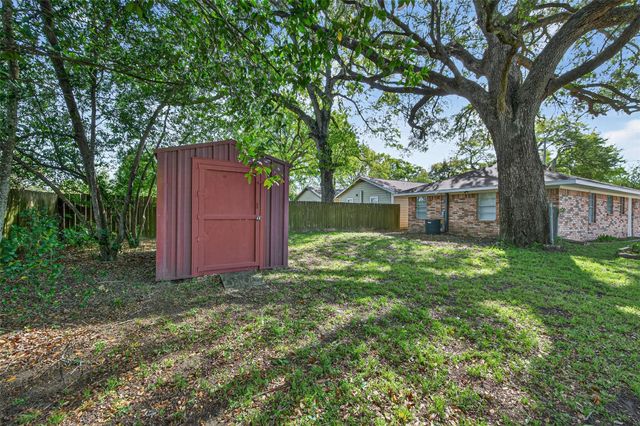 312 Travis Street, Richmond, TX 77469
