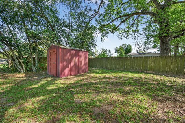 312 Travis Street, Richmond, TX 77469