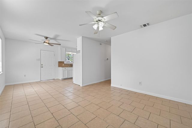 312 Travis Street, Richmond, TX 77469