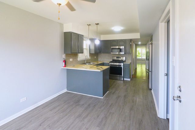 7950 S Lafayette Avenue, Chicago, IL 60620