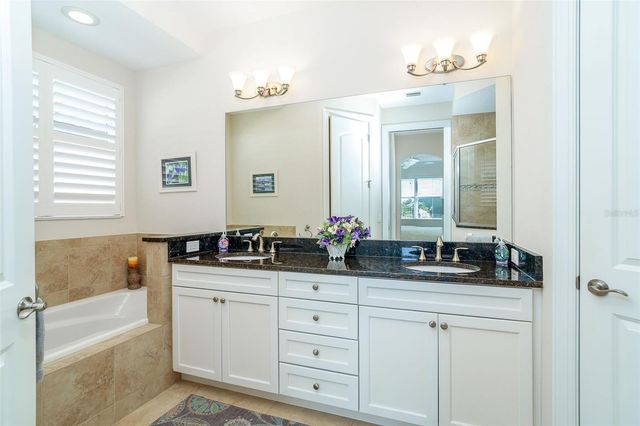 2085 PIAVE LANE, Venice, FL 34292