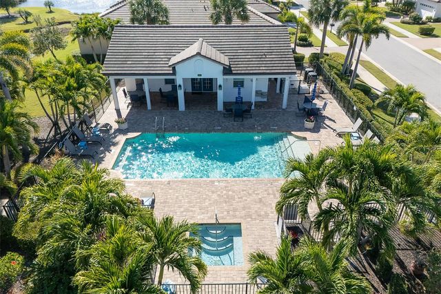2085 PIAVE LANE, Venice, FL 34292