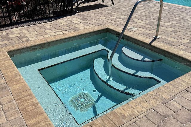 2085 PIAVE LANE, Venice, FL 34292