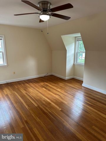 5816 GREENLAWN DR, Bethesda, MD 20814