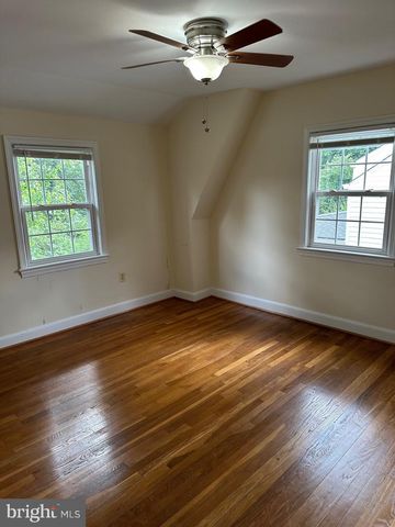 5816 GREENLAWN DR, Bethesda, MD 20814