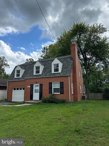 5816 GREENLAWN DR, Bethesda, MD 20814