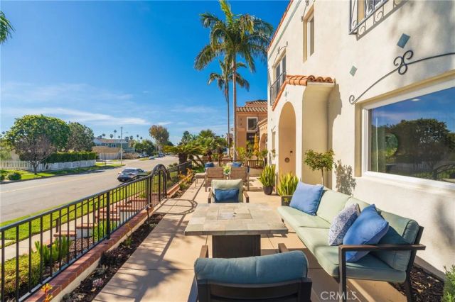 813 13th Street, Huntington Beach, CA 92648