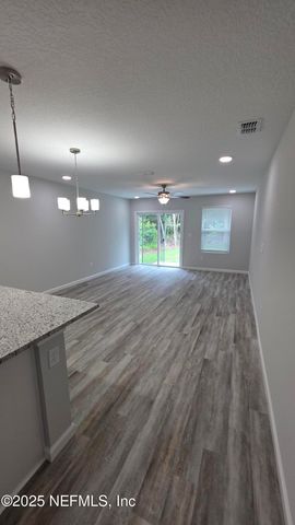 7044 DUNN Avenue, Jacksonville, FL 32219