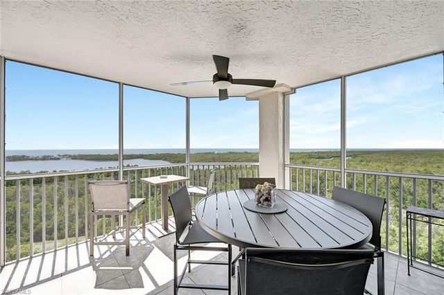 5550 Heron Point DR 703, Naples, FL 34108