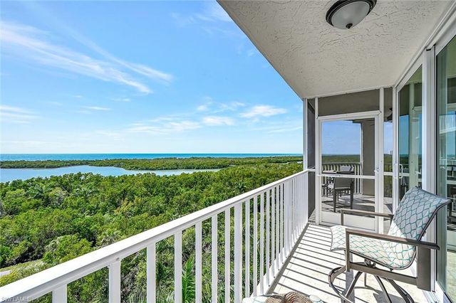 5550 Heron Point DR 703, Naples, FL 34108