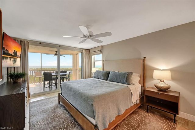 5550 Heron Point DR 703, Naples, FL 34108