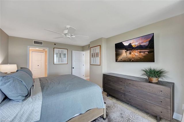 5550 Heron Point DR 703, Naples, FL 34108