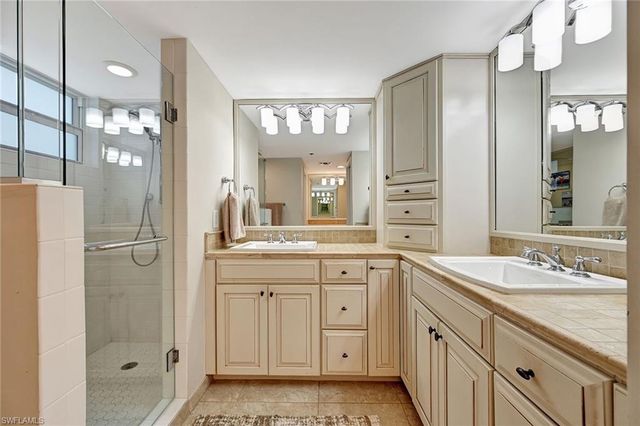 5550 Heron Point DR 703, Naples, FL 34108