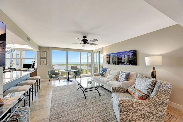 5550 Heron Point DR 703, Naples, FL 34108