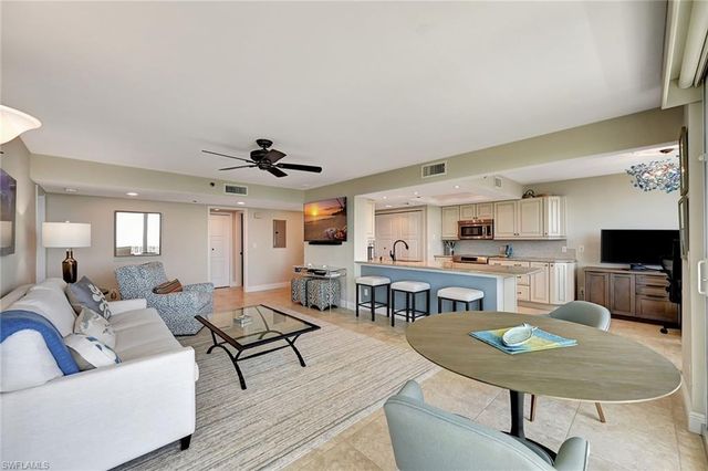 5550 Heron Point DR 703, Naples, FL 34108