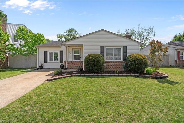 3833 Sunstream PW, Virginia Beach, VA 23456