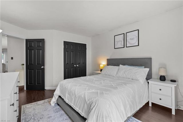 3833 Sunstream PW, Virginia Beach, VA 23456