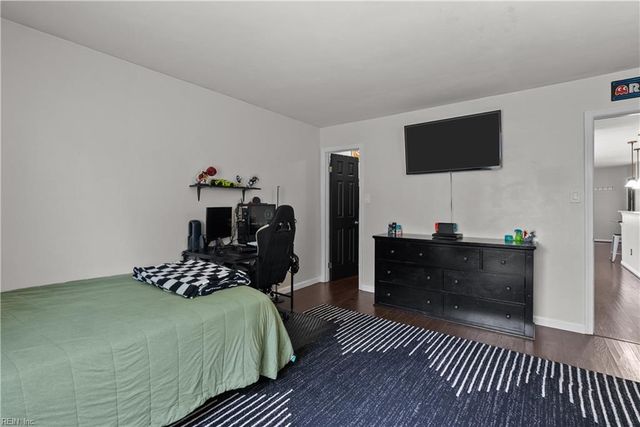 3833 Sunstream PW, Virginia Beach, VA 23456