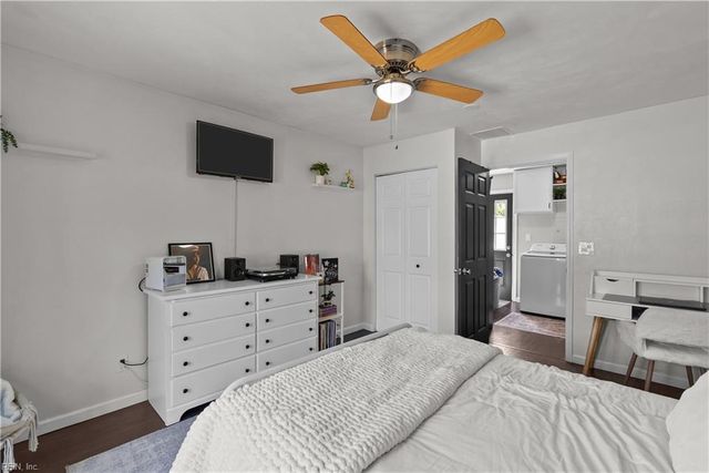 3833 Sunstream PW, Virginia Beach, VA 23456