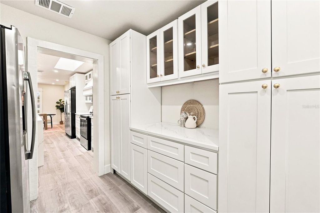 Image 14 of property listing at 724 MONMOUTH WAY, Winter Park, FL 32792