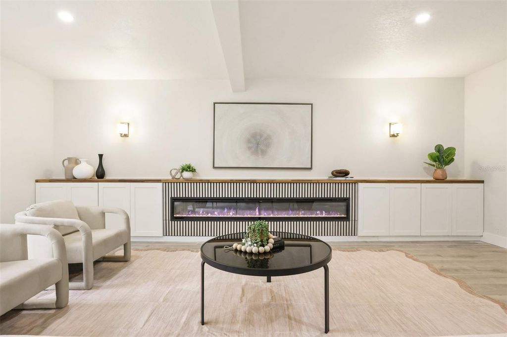 Image 15 of property listing at 724 MONMOUTH WAY, Winter Park, FL 32792