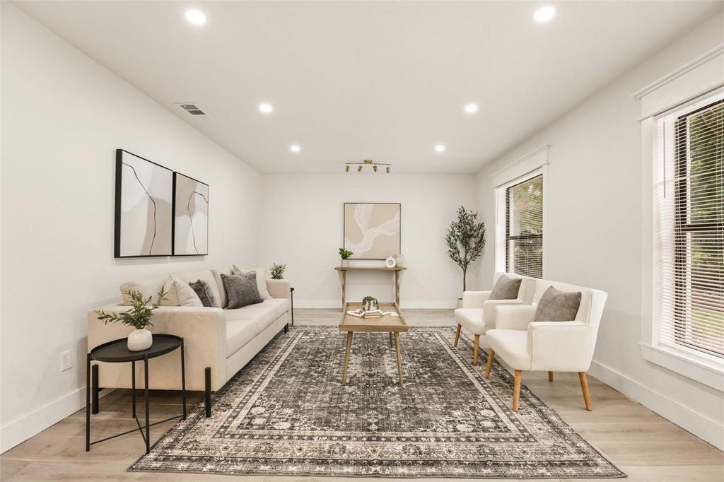 Image 19 of property listing at 724 MONMOUTH WAY, Winter Park, FL 32792