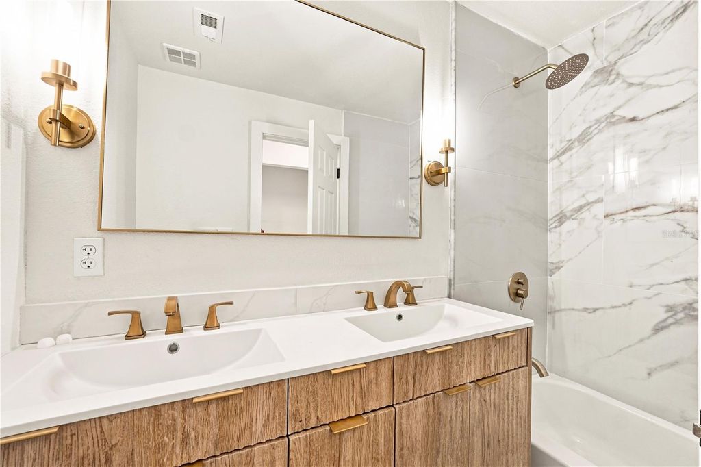 Image 37 of property listing at 724 MONMOUTH WAY, Winter Park, FL 32792