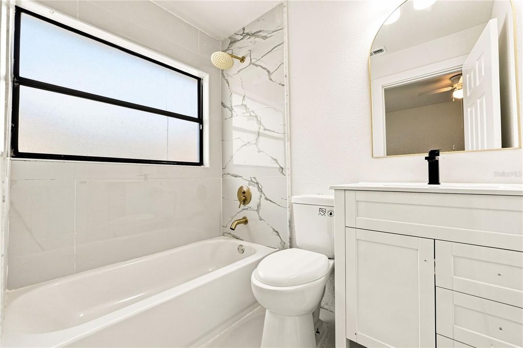Image 40 of property listing at 724 MONMOUTH WAY, Winter Park, FL 32792