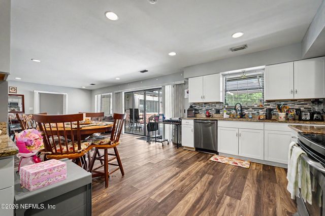 5325 SANTA ROSA Way, Jacksonville, FL 32211